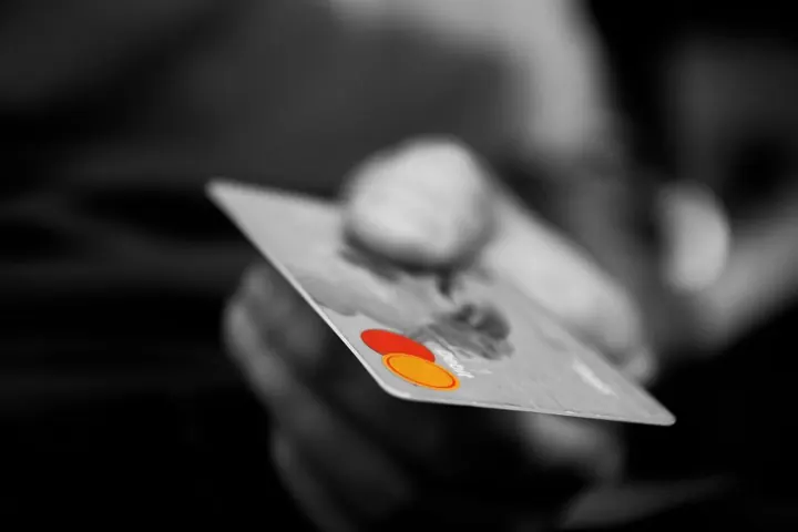 Case study: MoMo & ZaloPay - cuộc đua thanh toán số tại Việt Nam