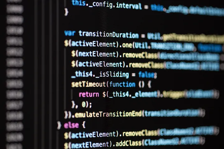 Schema markup cho AI: FAQ, Article, Organization còn đáng làm không (2026)