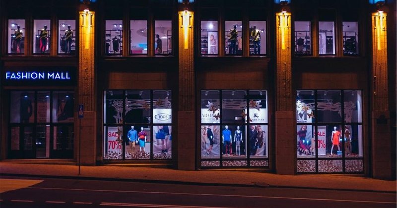 Màn hình trong cửa hàng: chiếu gì, đặt đâu cho ra tiền